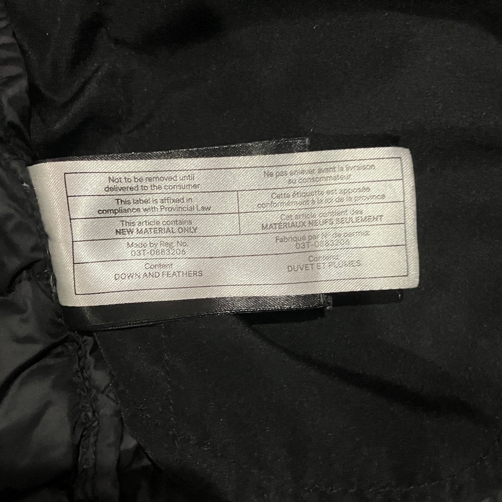 Women's Black Puffer down Jacket SUPER FLATTERING!!! - Picture 4 of 7